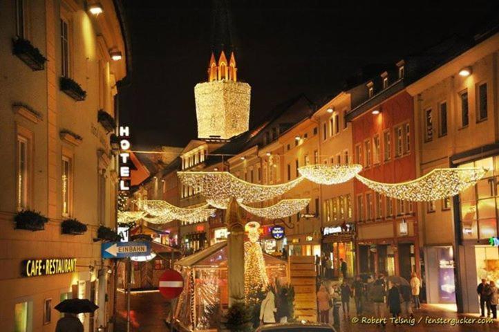 Hotel Gretl Krumpendorf Екстериор снимка